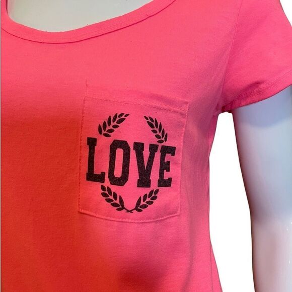 Free Kisses Graphic Love Short Sleeve Tee Medium - Picture 9 of 16